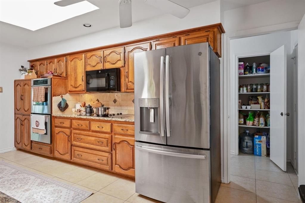 621 Harvest Glen Drive, Richardson, TX 75081
