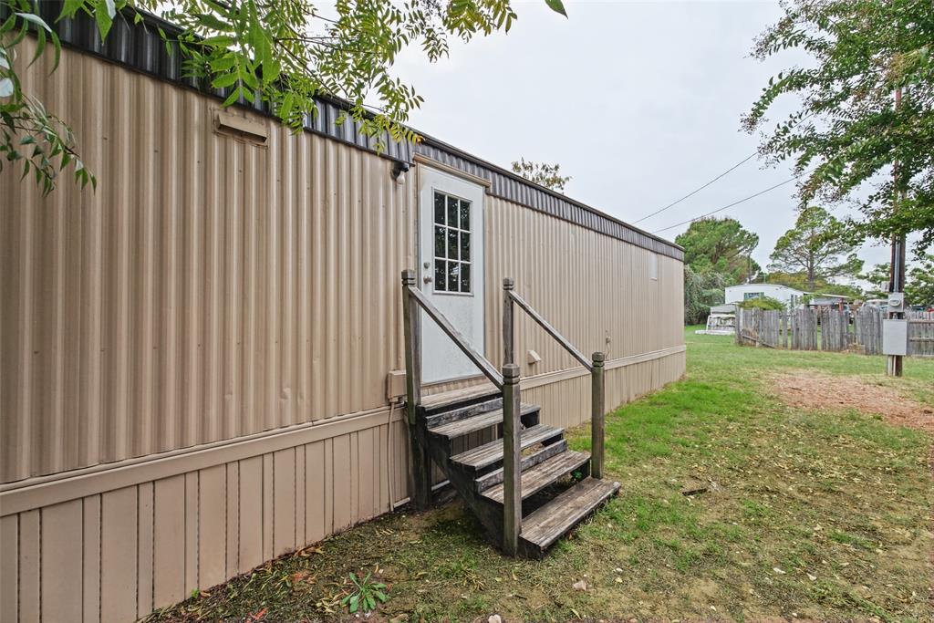 6626 Blue Water Court, Granbury, TX 76049