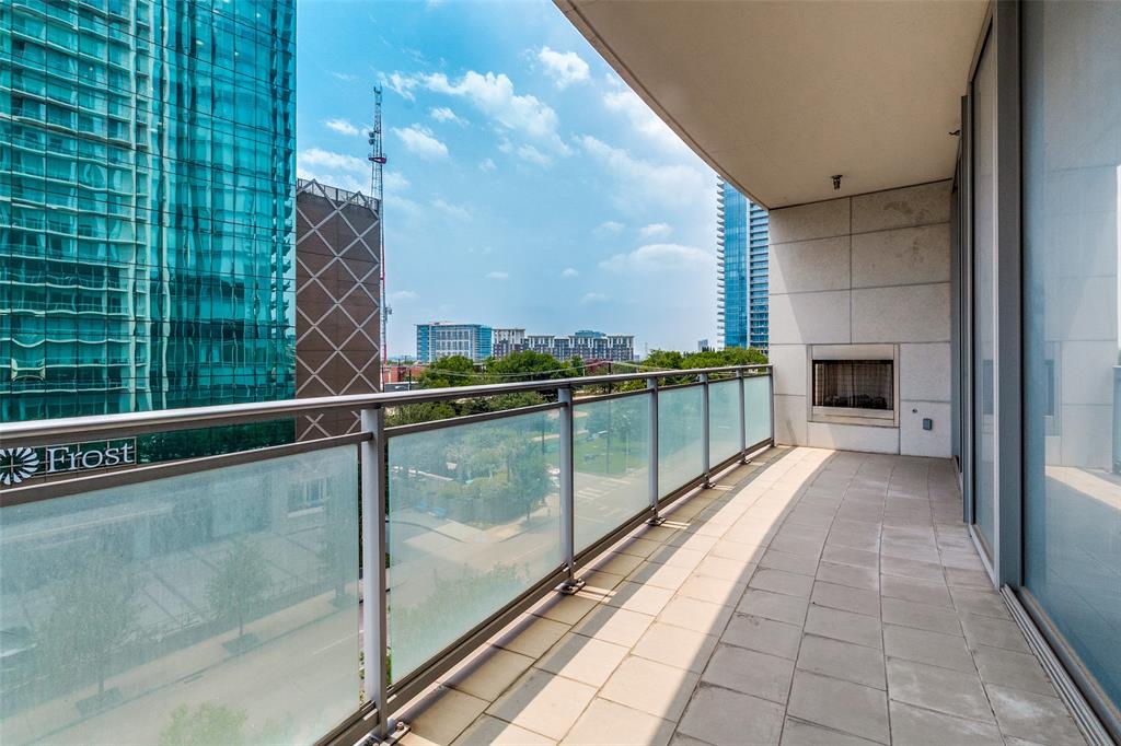 2900 Mckinnon Street, #402, Dallas, TX 75201