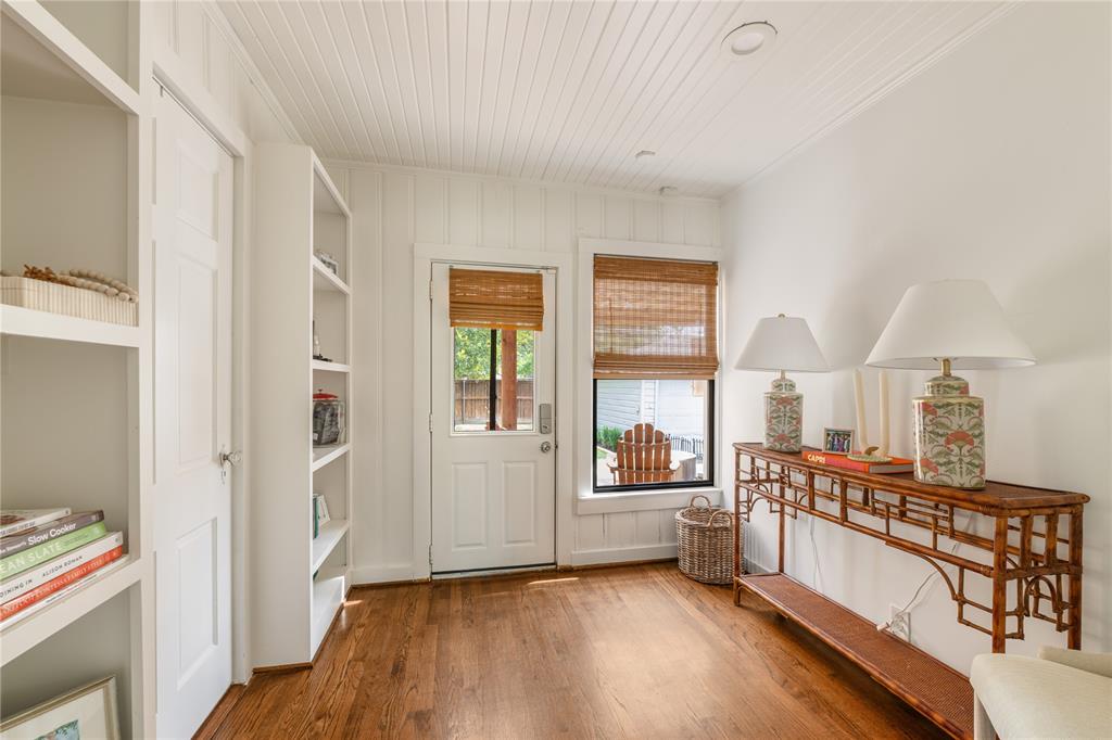 7806 Morton Street, Dallas, TX 75209