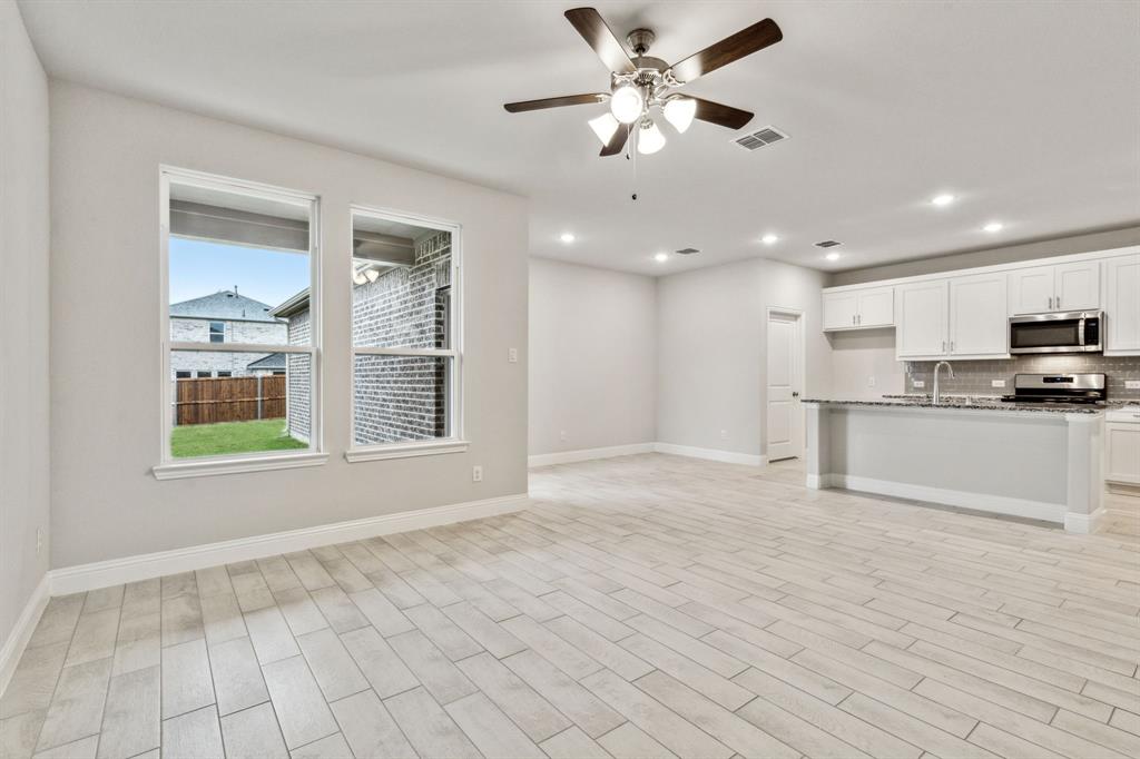901 Portina Drive, Anna, TX 75409