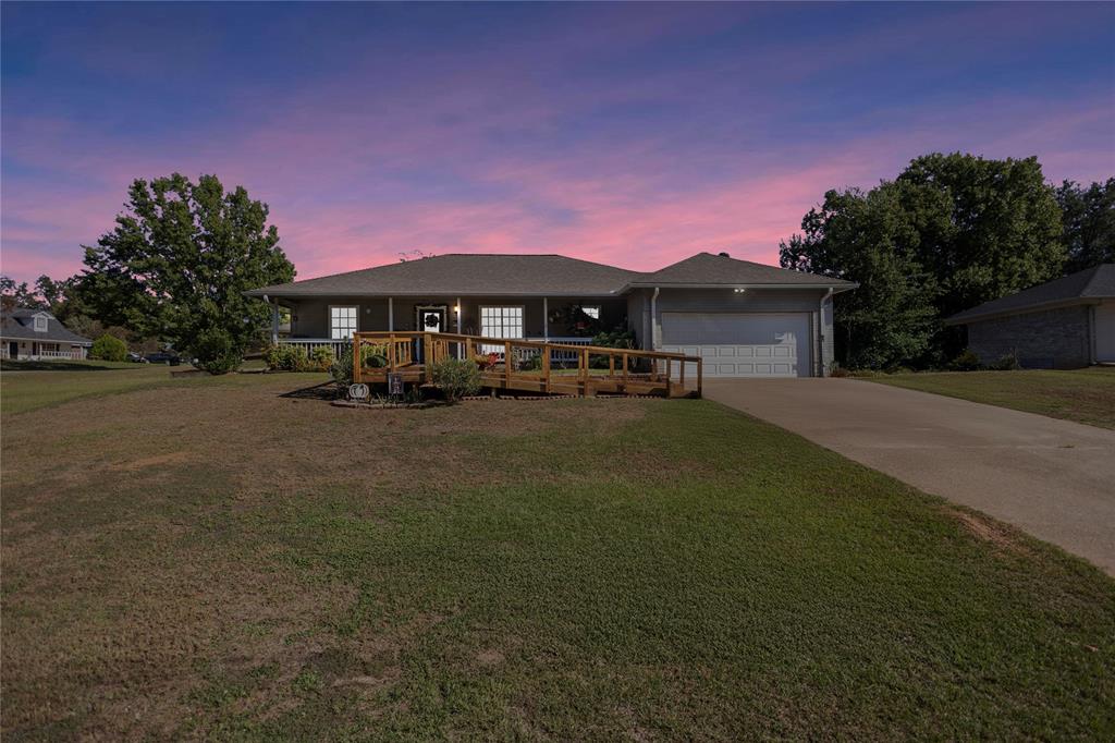15573 Lakeside Drive, Bullard, TX 75757 15573 Lakeside Drive, Bullard, TX 75757