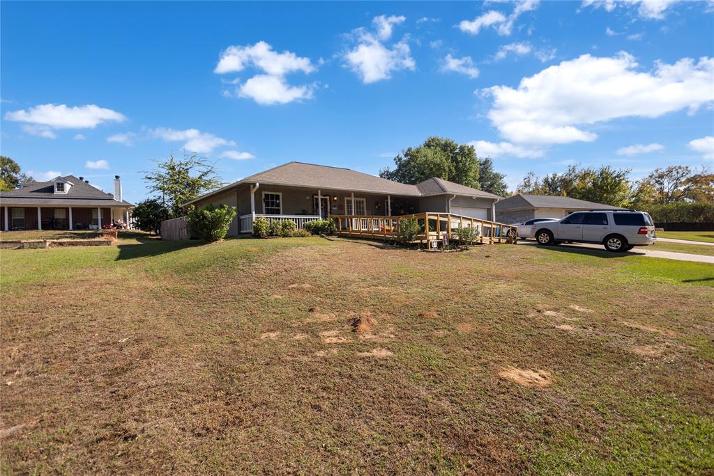 15573 Lakeside Drive, Bullard, TX 75757 15573 Lakeside Drive, Bullard, TX 75757