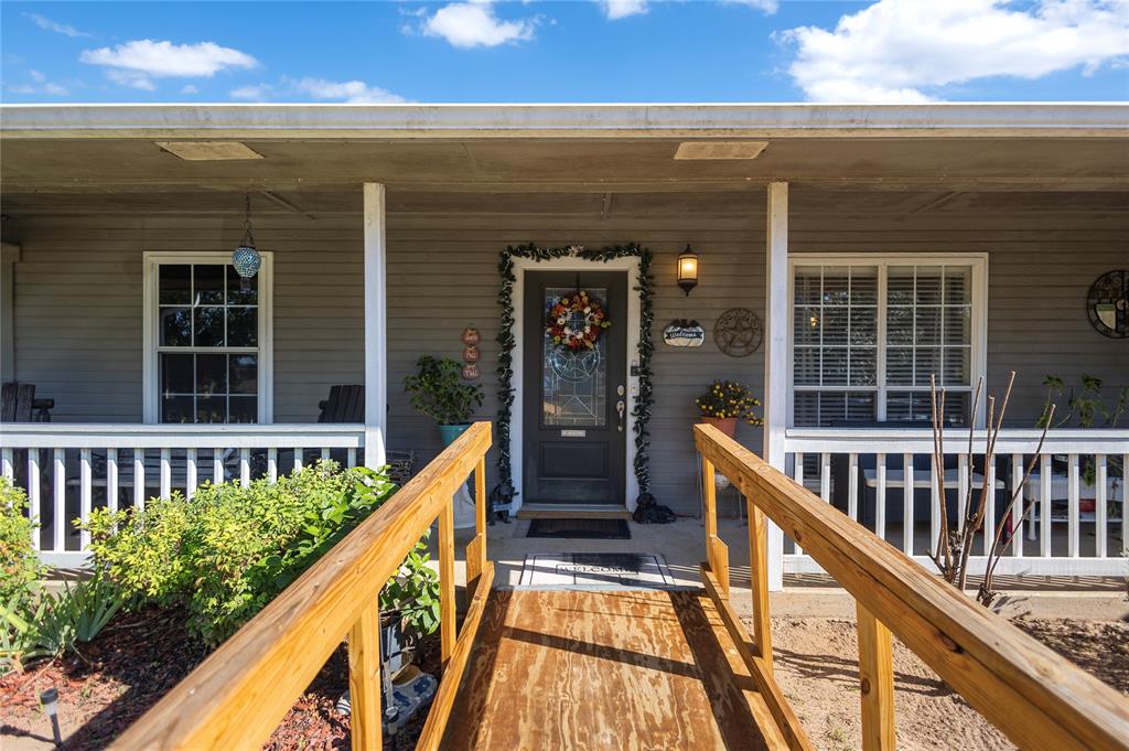 15573 Lakeside Drive, Bullard, TX 75757 15573 Lakeside Drive, Bullard, TX 75757