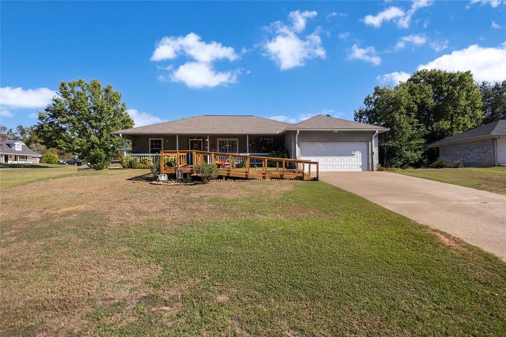 15573 Lakeside Drive, Bullard, TX 75757 15573 Lakeside Drive, Bullard, TX 75757