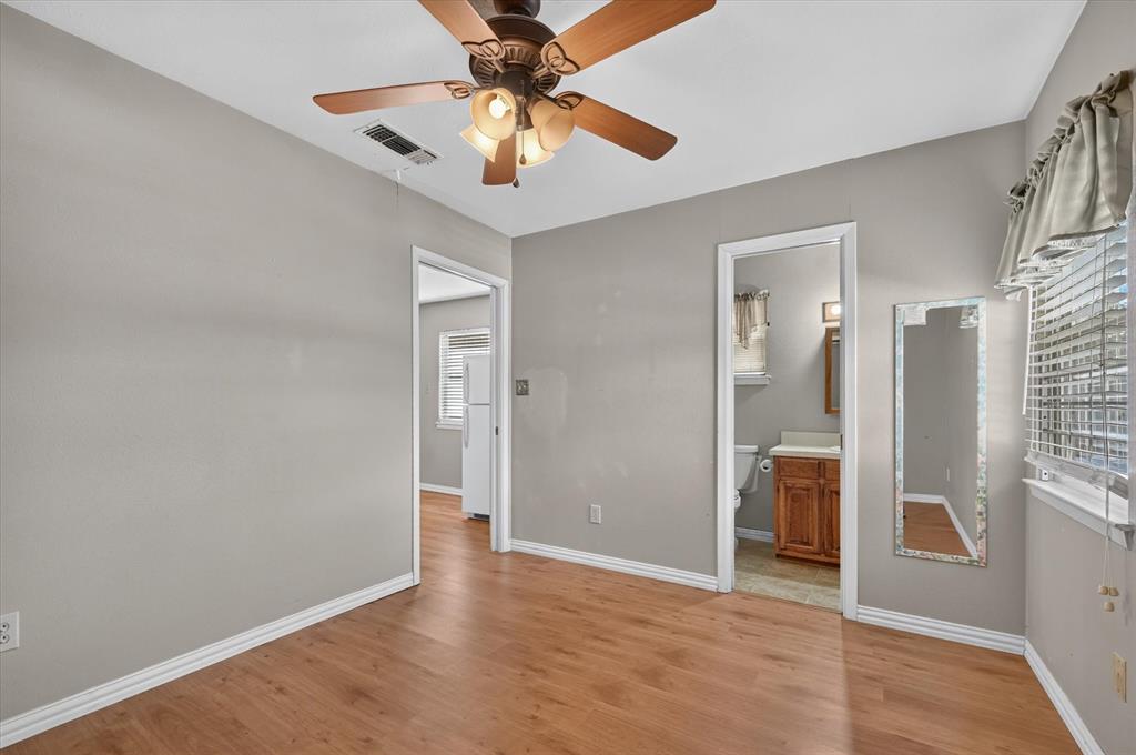 Bedroom 4 in apartment