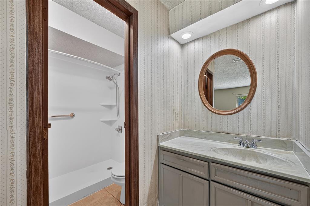 3717 18th Street, Plano, TX 75074