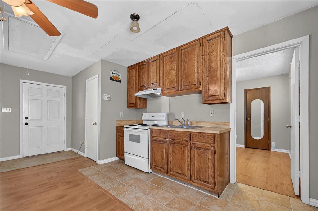 2nd kitchen in apartment