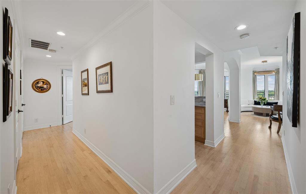 3401 Lee Parkway, #1008, Dallas, TX 75219