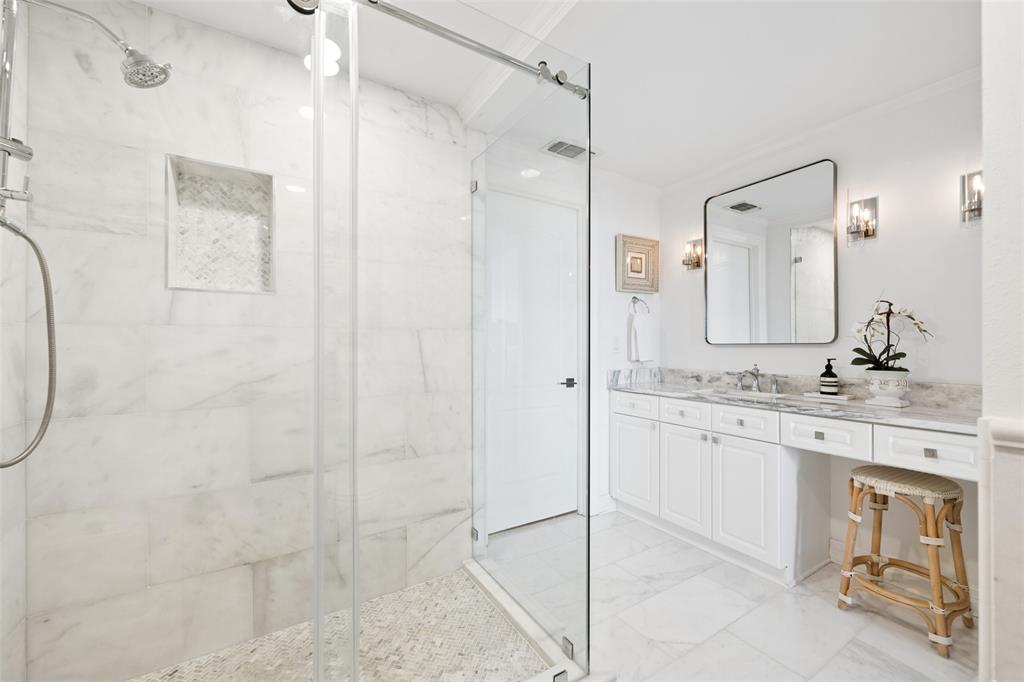 3401 Lee Parkway, #1008, Dallas, TX 75219