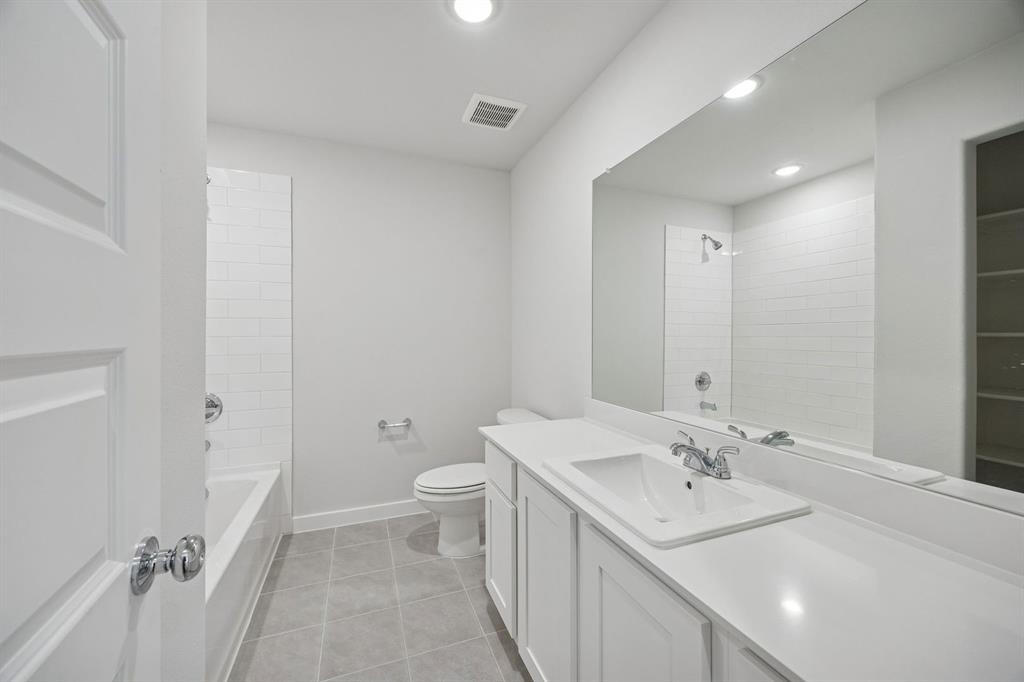 Bathroom in the Oak II home plan – REPRESENTATIVE PHOTO