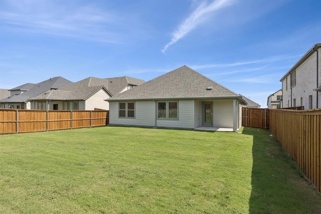 Covered Patio in the Heisman home plan – REPRESENTATIVE PHOTO