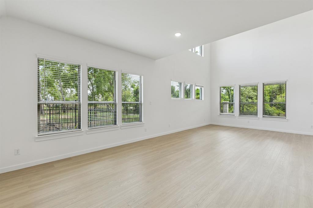 Living Room in the Da Vinci II home plan – REPRESENTATIVE PHOTO