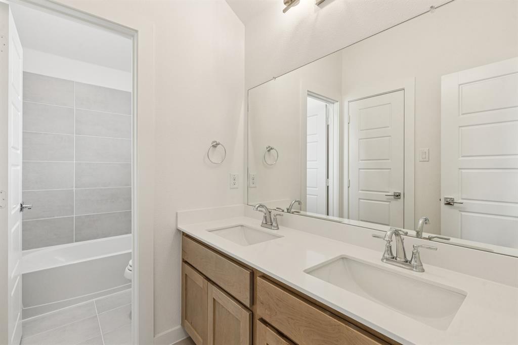 Bathroom in the Da Vinci II home plan – REPRESENTATIVE PHOTO