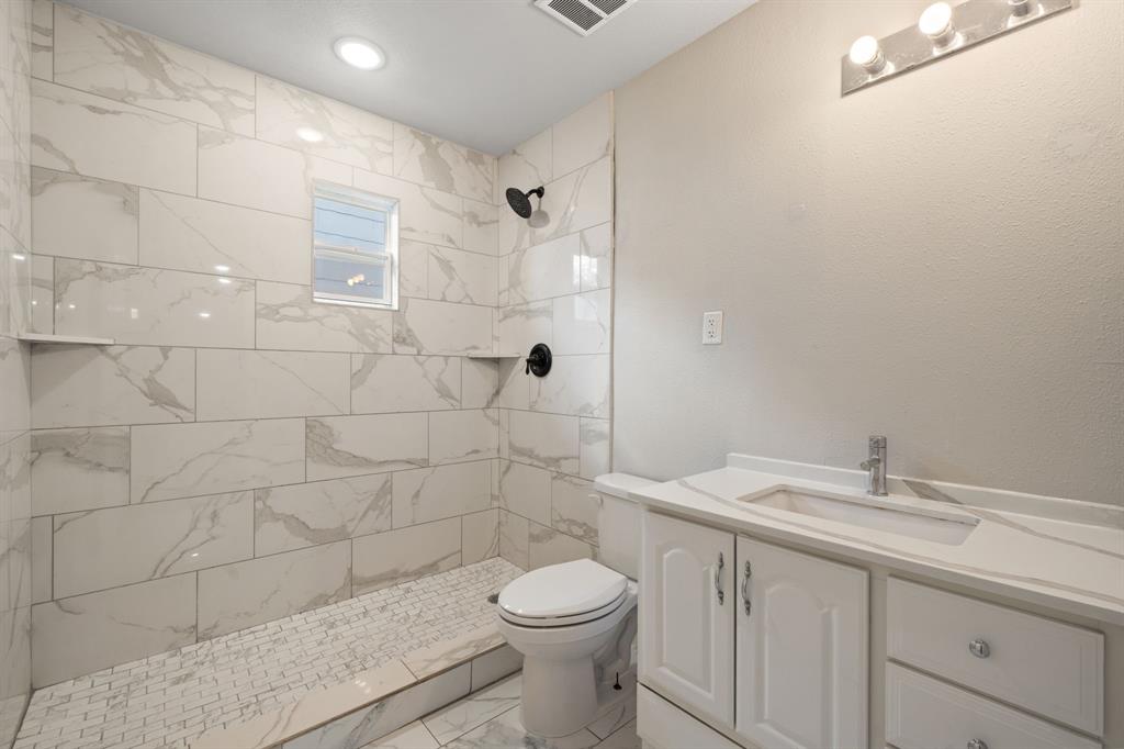 622 Shawnee Trace, Grand Prairie, TX 75051