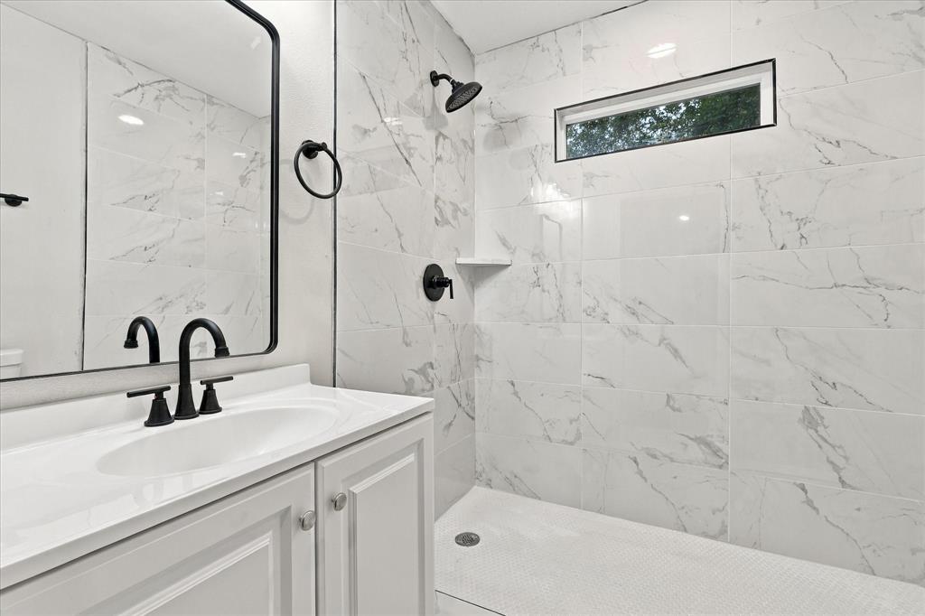4938 Bartlett Avenue, Dallas, TX 75216