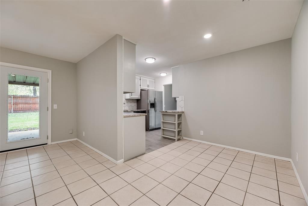 300 S Cherry Lane, Granbury, TX 76048