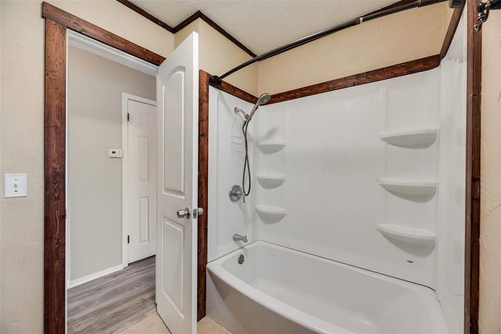 300 S Cherry Lane, Granbury, TX 76048