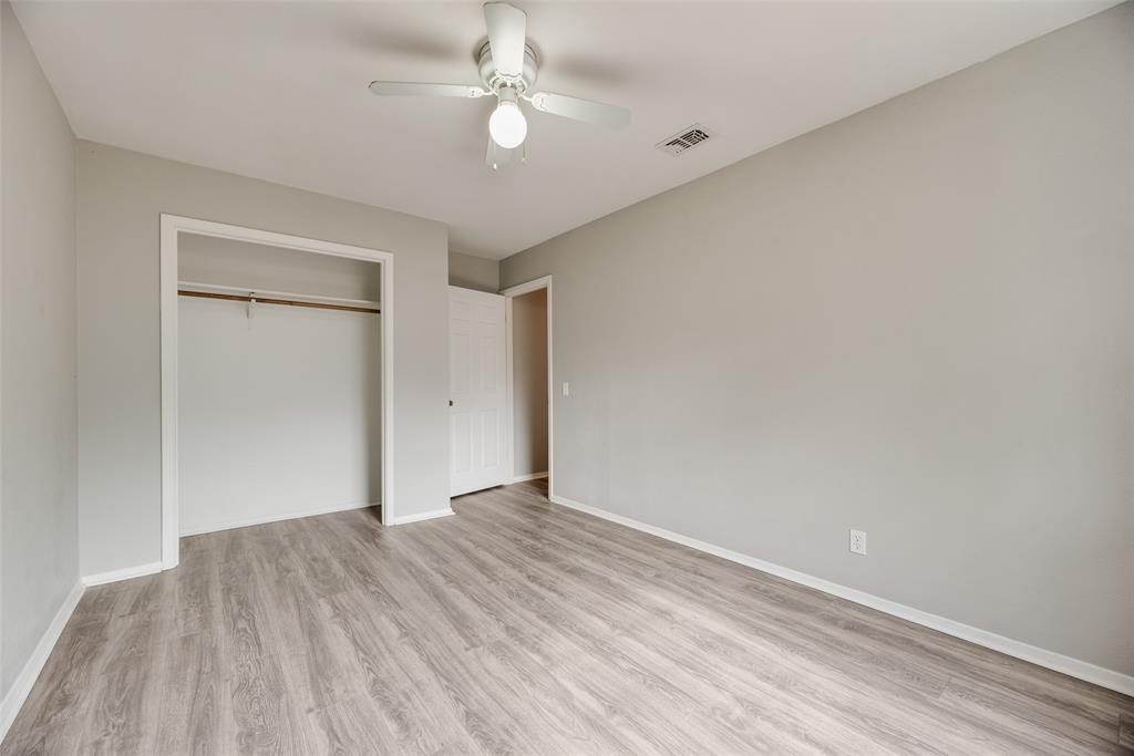 300 S Cherry Lane, Granbury, TX 76048