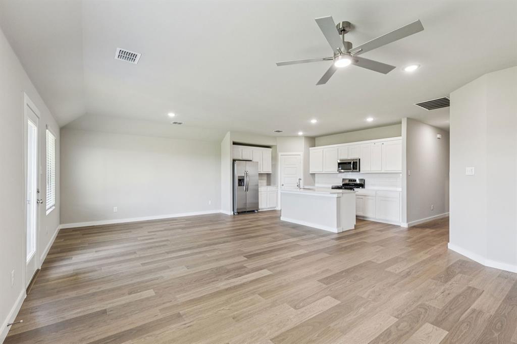 Open Floor Plan in the Harper home plan – REPRESENTATIVE PHOTO Open Floor Plan in the Harper home plan – REPRESENTATIVE PHOTO