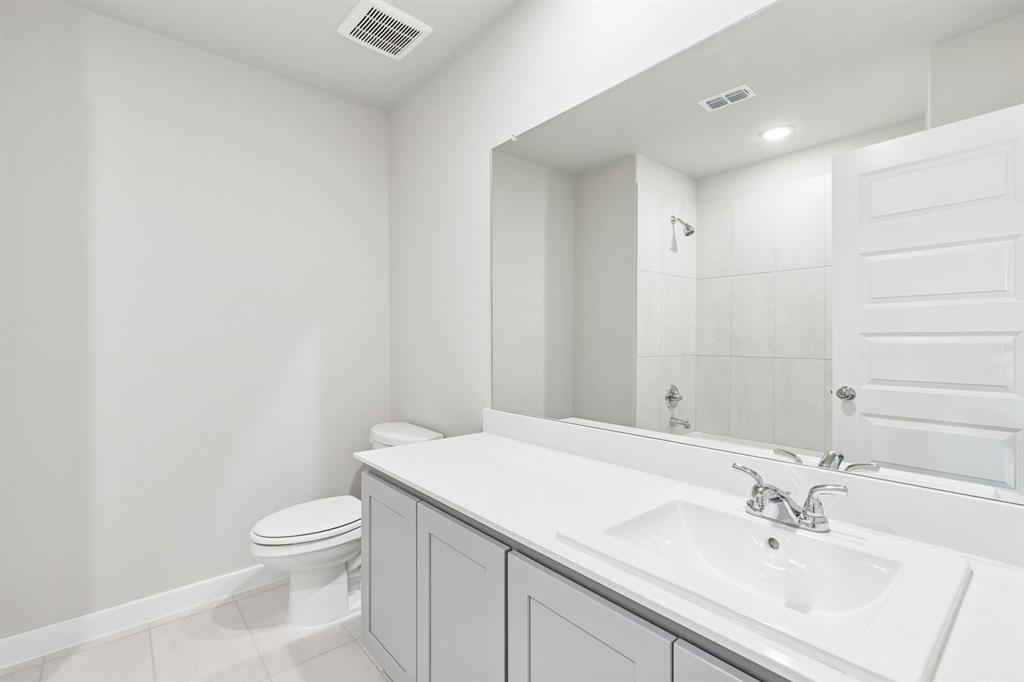 Bathroom in the Haylee home plan - REPRESENTATIVE PHOTO