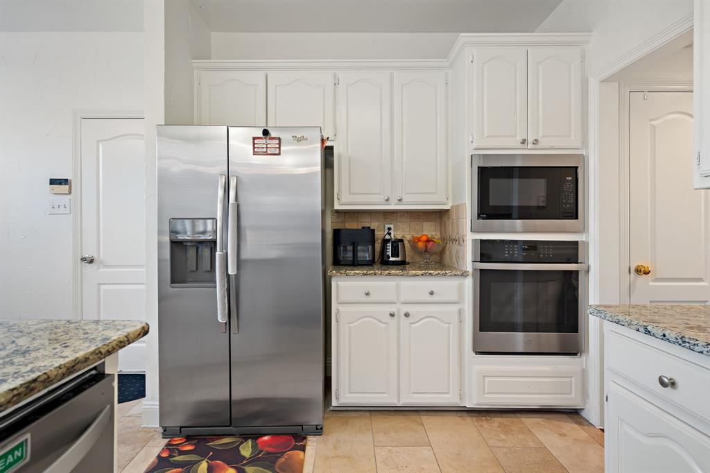 1081 Leisure Lane, Irving, TX 75063 1081 Leisure Lane, Irving, TX 75063