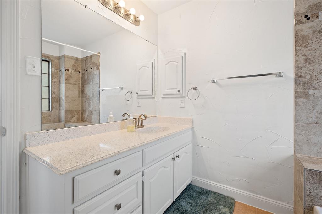 1081 Leisure Lane, Irving, TX 75063