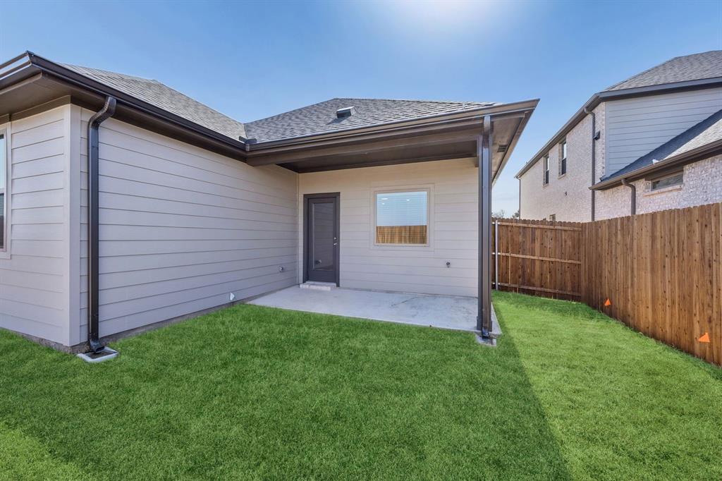 Covered Patio in the Oak II home plan – REPRESENTATIVE PHOTO