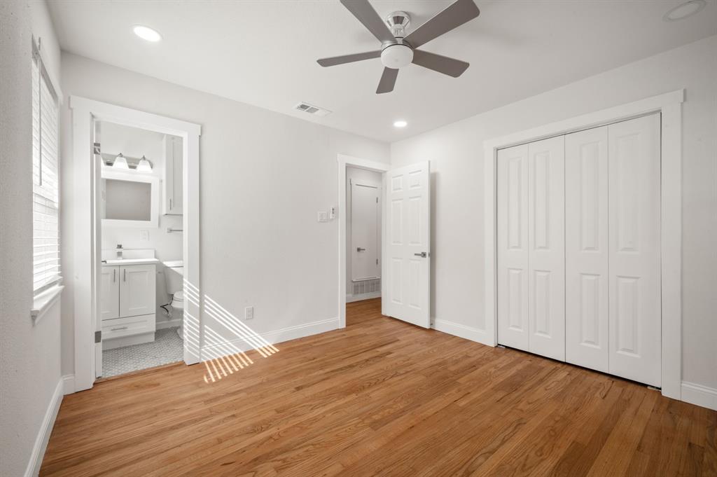 Room featuring wood-finish flooring, recessed lighting, a multi-blade ceiling fan, and a closet with double-panel doors
