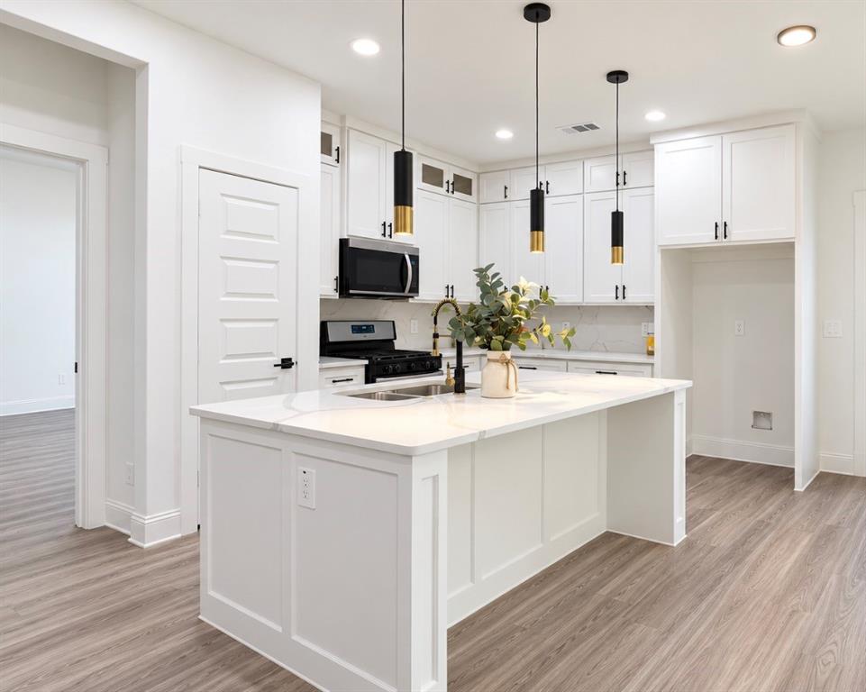 504 W 9th Street, Kemp, TX 75143