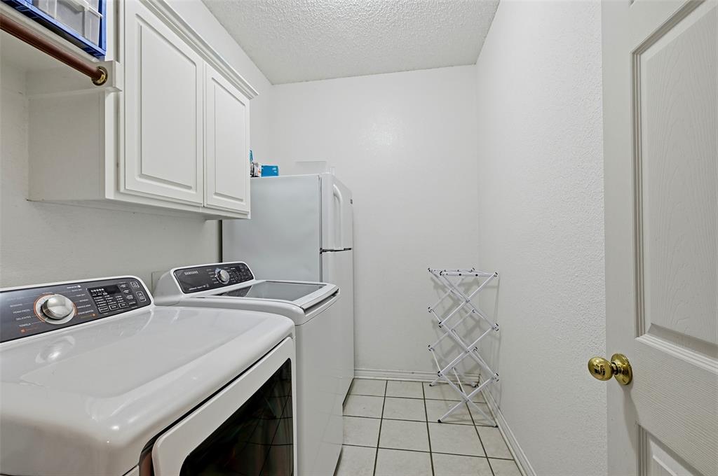 Full sized laundry / utility room