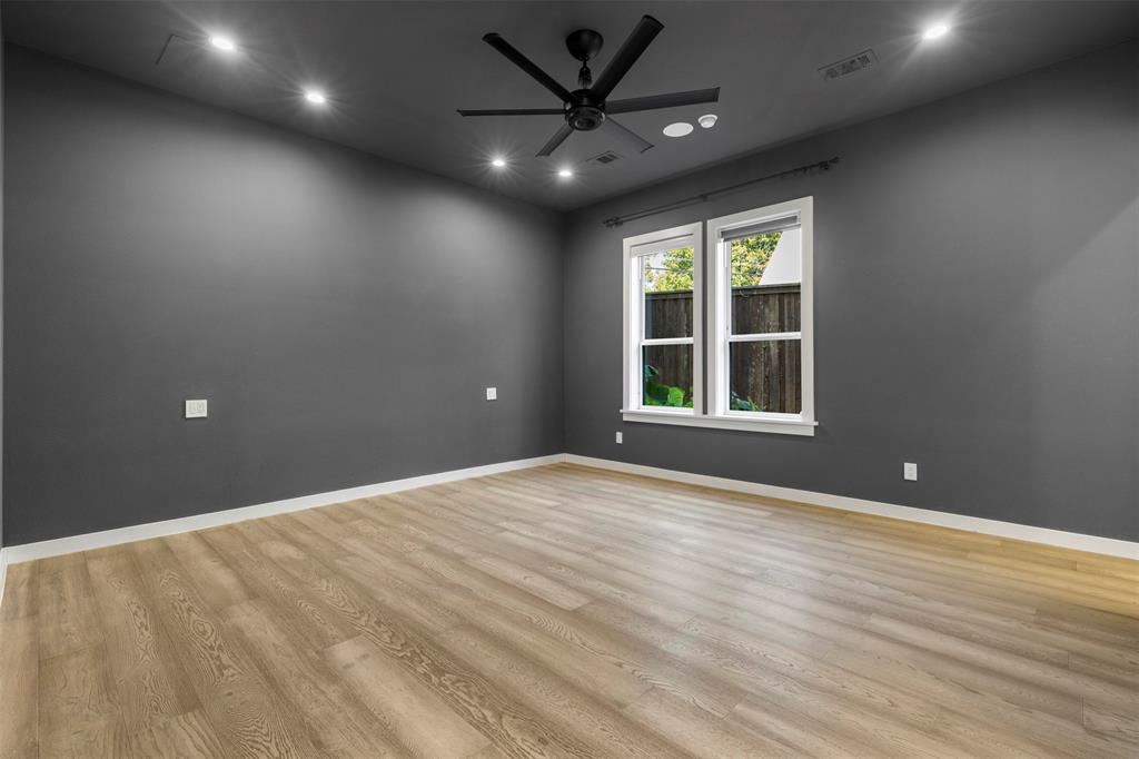 1211 Woodlawn Avenue, Dallas, TX 75208
