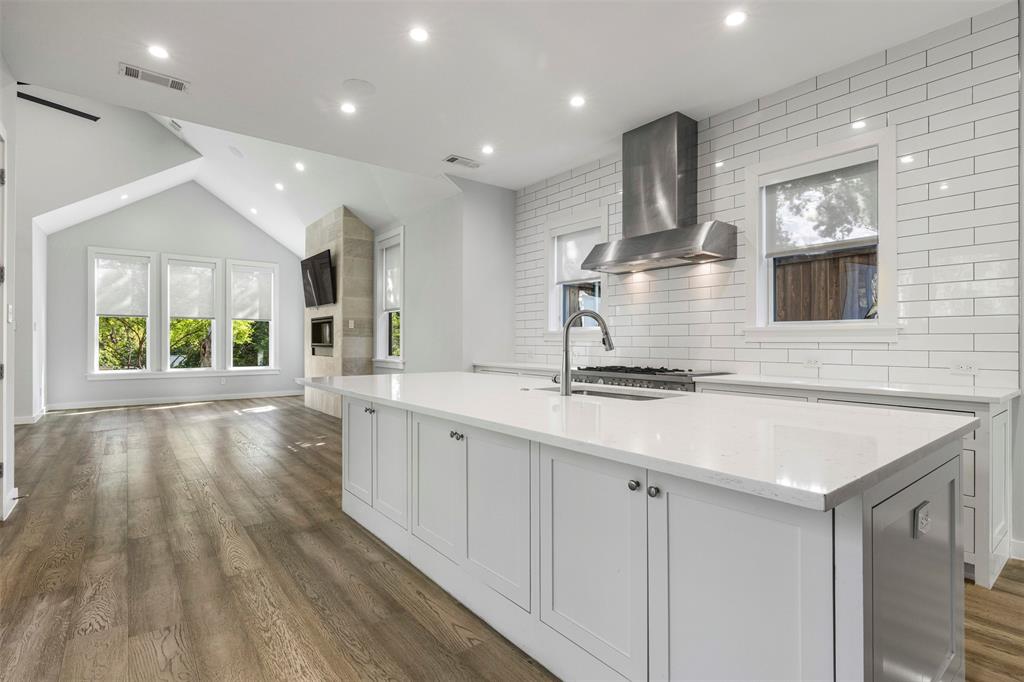 1211 Woodlawn Avenue, Dallas, TX 75208