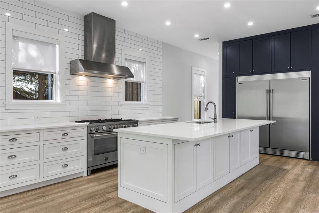 1211 Woodlawn Avenue, Dallas, TX 75208