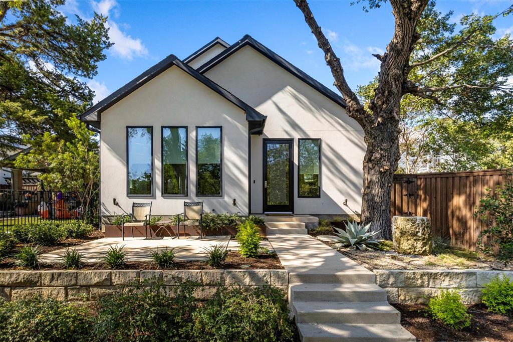 1211 Woodlawn Avenue, Dallas, TX 75208