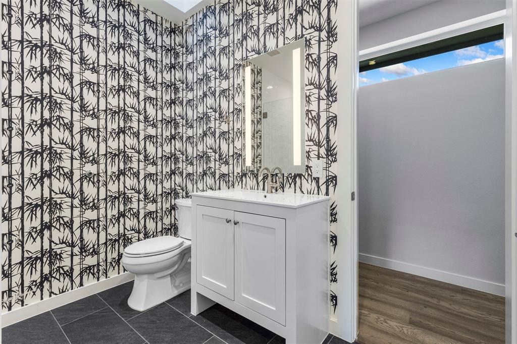 1211 Woodlawn Avenue, Dallas, TX 75208