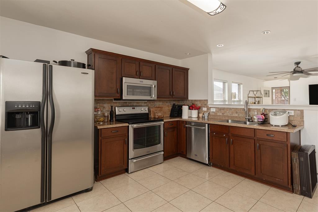 2704 Spencer Circle, Royse City, TX 75189