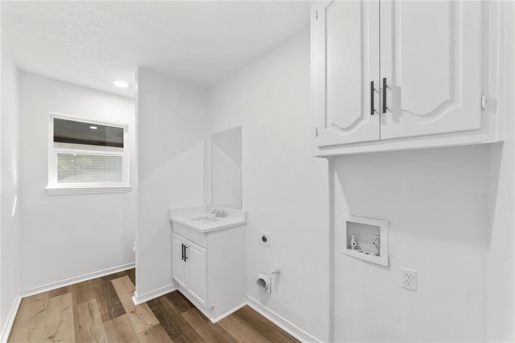 2405 Roundrock Trail, Plano, TX 75075
