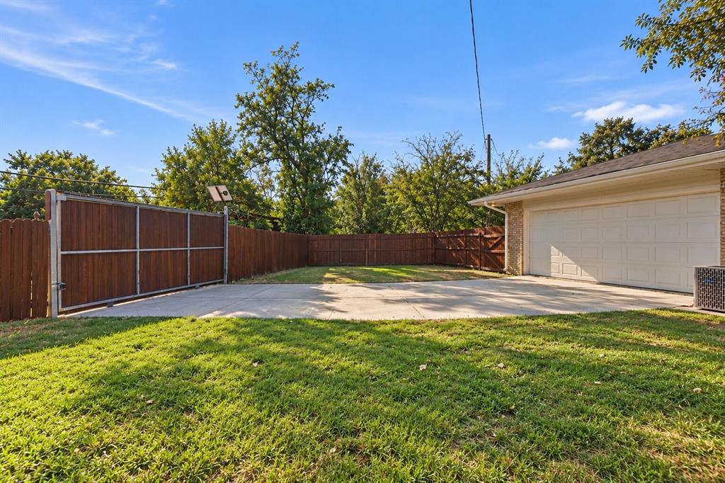 7733 Indian Springs Road, Dallas, TX 75248