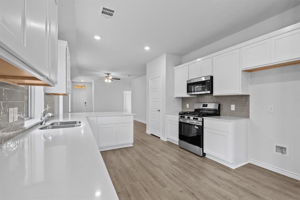 2537 Pikes Peak Way, Celina, TX 75009