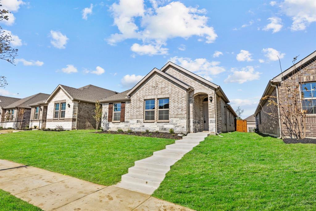 2537 Pikes Peak Way, Celina, TX 75009 2537 Pikes Peak Way, Celina, TX 75009