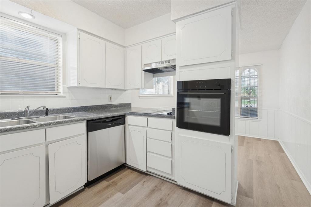 220 Brownwood Court, #222, Irving, TX 75060 220 Brownwood Court, #222, Irving, TX 75060