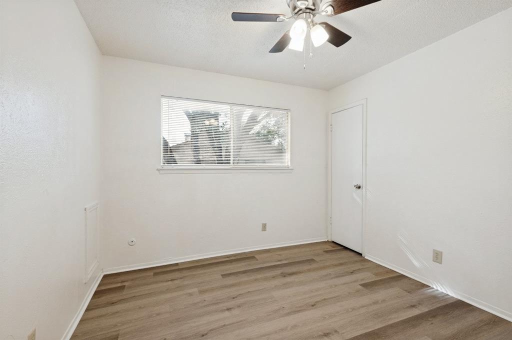 220 Brownwood Court, #222, Irving, TX 75060