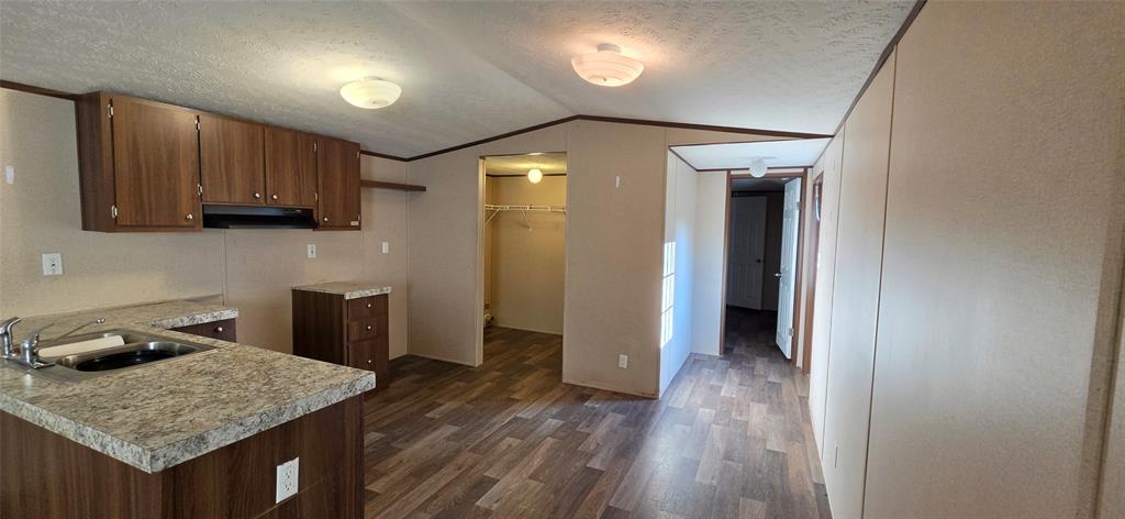 1001 Hemlock Drive, West Tawakoni, TX 75474