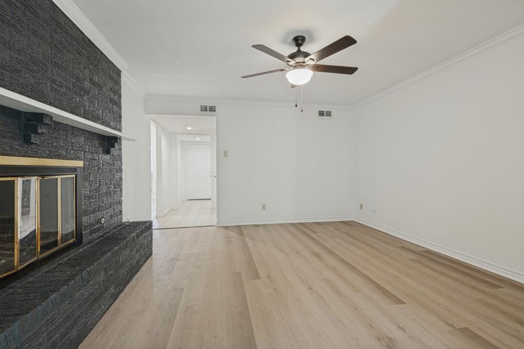224 Brownwood Court, #226, Irving, TX 75060