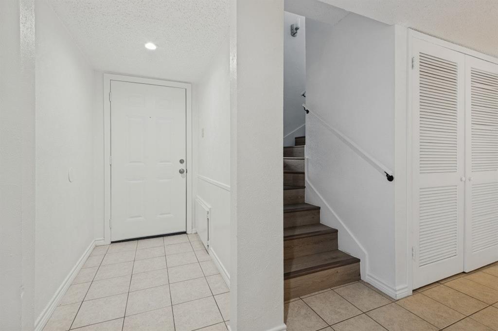 224 Brownwood Court, #226, Irving, TX 75060