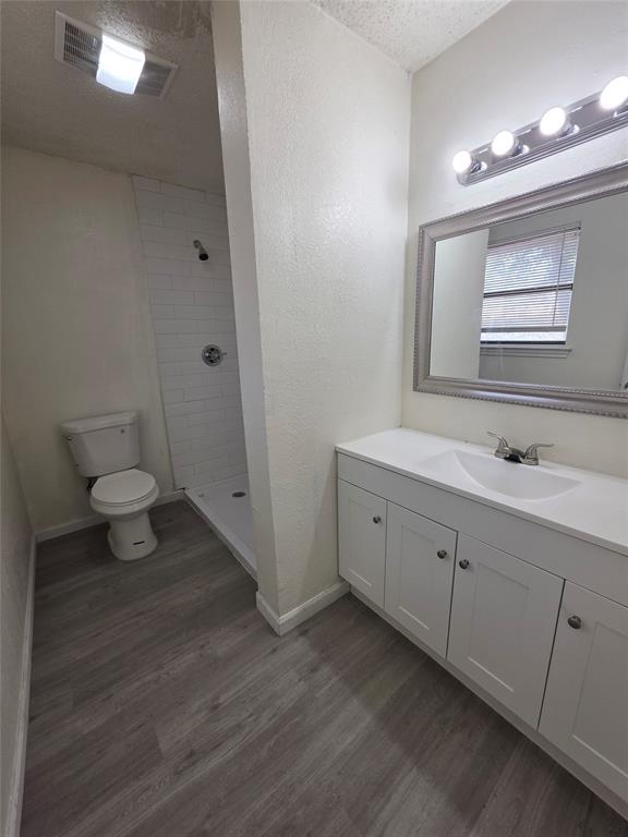 521 E Jay Court, DeSoto, TX 75115