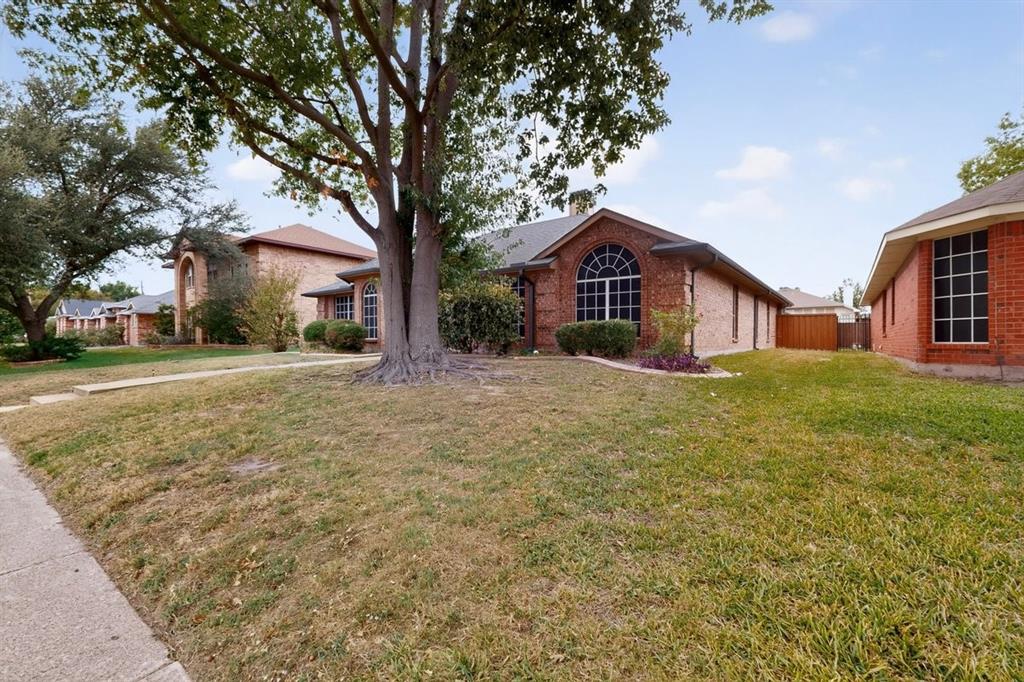 2605 Buck Drive, Mesquite, TX 75181 2605 Buck Drive, Mesquite, TX 75181