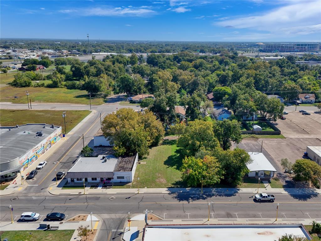 815 Elm Avenue, Waco, TX 76704 815 Elm Avenue, Waco, TX 76704