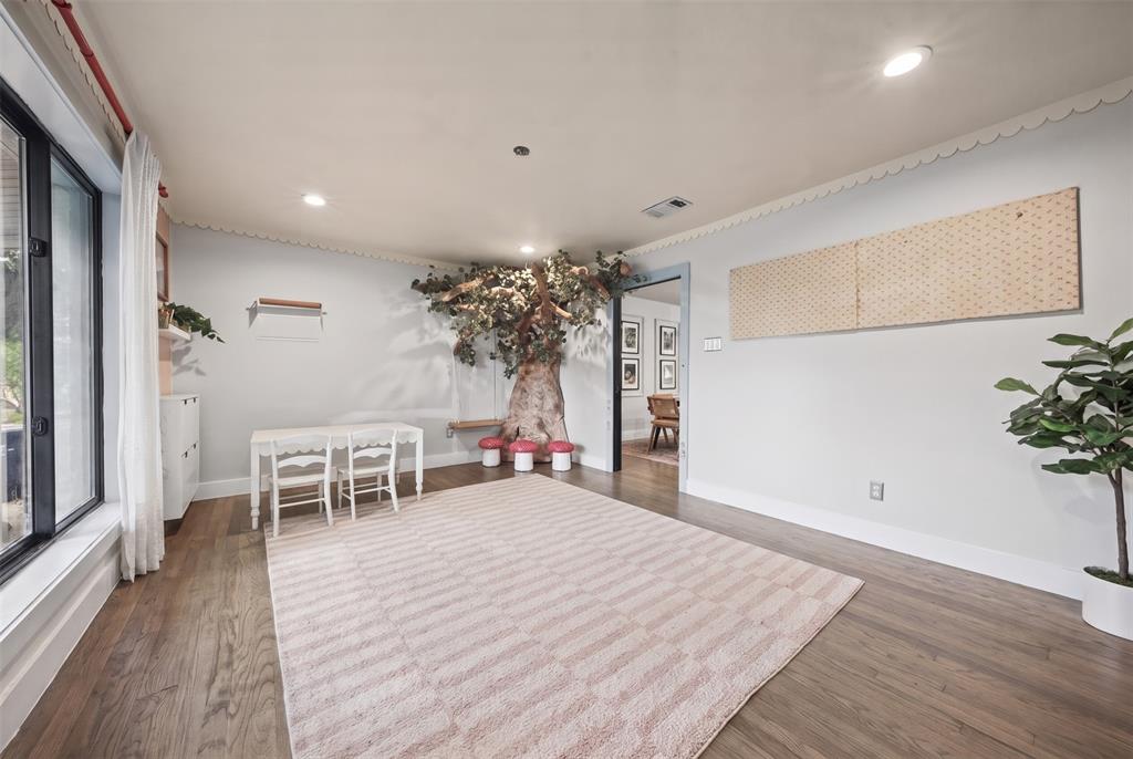 605 Ranier Circle, Garland, TX 75041